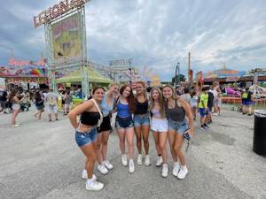 Lauren Flatt of Ho-Ho-Kus attends the New Jersey State Fair for the first time with friends who were born and raised in Sussex County. (Photo by Laurie Gordon)