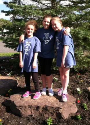 Girl Scouts from left, Samantha Milfort, Jessica Haig &amp; Ashley McLean (not pictured Gianna Rimli)