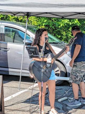 <b>Singer-songwriter Gabby Toledo will play Saturday morning at the Sparta Farmers Market. (Photo by Stefani M.C. Janelli)</b>