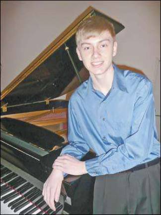 Piano recital honors Vernon students