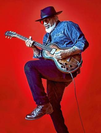 <b>Chicago bluesman Toronzo Cannon performs Saturday night at the Stanhope House. (Photo courtesy of Toronzo Cannon)</b>