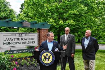 Rep. Josh Gottheimer, D-5, criticizes United States Postal Service leaders for leaving Lafayette without a post office five years. With him May 28 are Lafayette Mayor Alan Henderson, center, and Deputy Mayor Kevin O’Leary, right. (Photo provided)