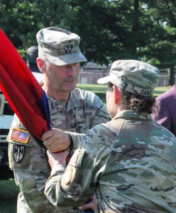 Maj. Gen. Kris Belanger assumes command of the U.S. Army Reserve’s 99th Readiness Division from Maj. Gen. Rodney Faulk. (U.S. Army photo by Shawn Morris, 99th RD Public Affairs)