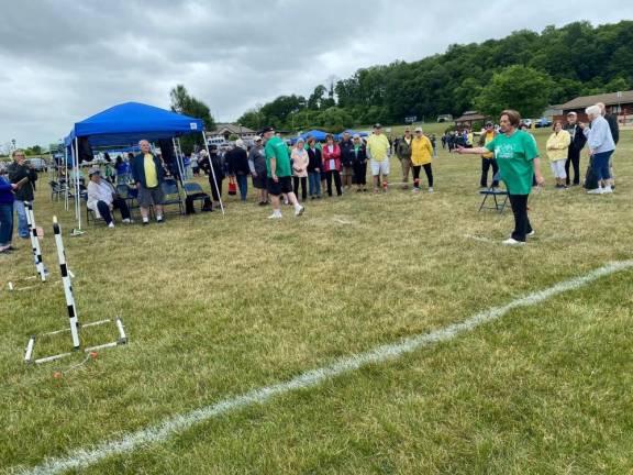 The ladder toss competition.