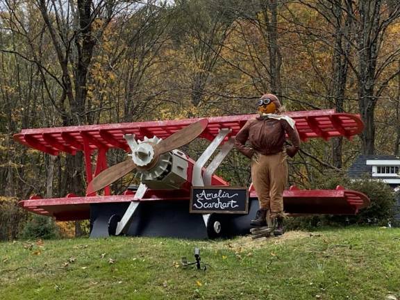 BR2 Amelia Scarehart, at 37 Main St., won the 2023 Branchville Scarecrows contest. It also won the People’s Choice Award.