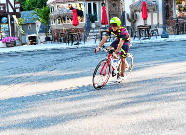 Photos: Pass It Along’s Triathlon