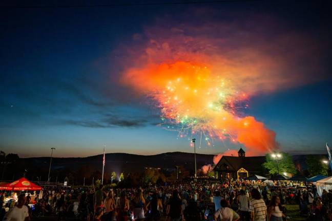 July 4 fireworks in Vernon