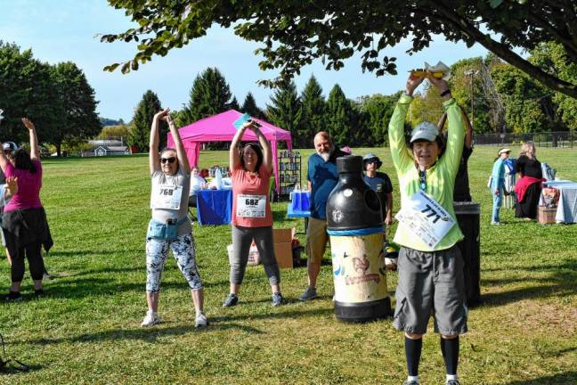 <b>CL3 Participants stretch before the walk begins.</b>