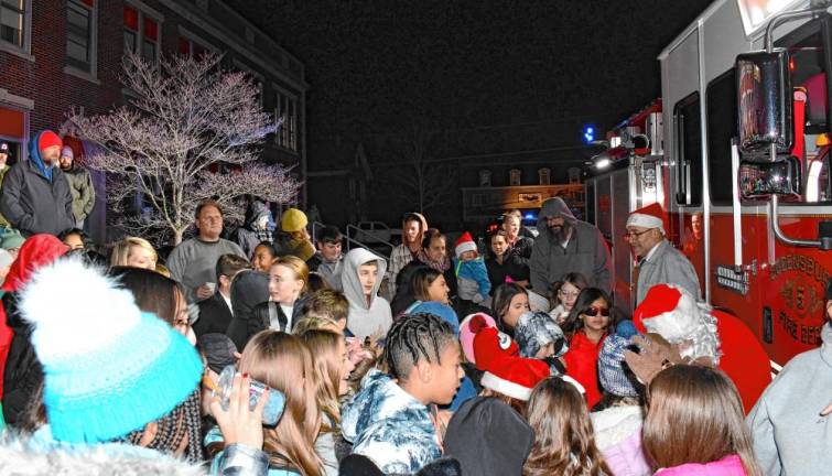 Photos: Tree Lighting &amp; Holiday Concert in Ogdensburg